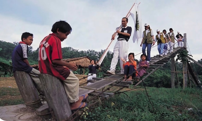 步行八小時的生產路｜改寫沙巴難產率 / 沙巴慈濟志工與當地醫護